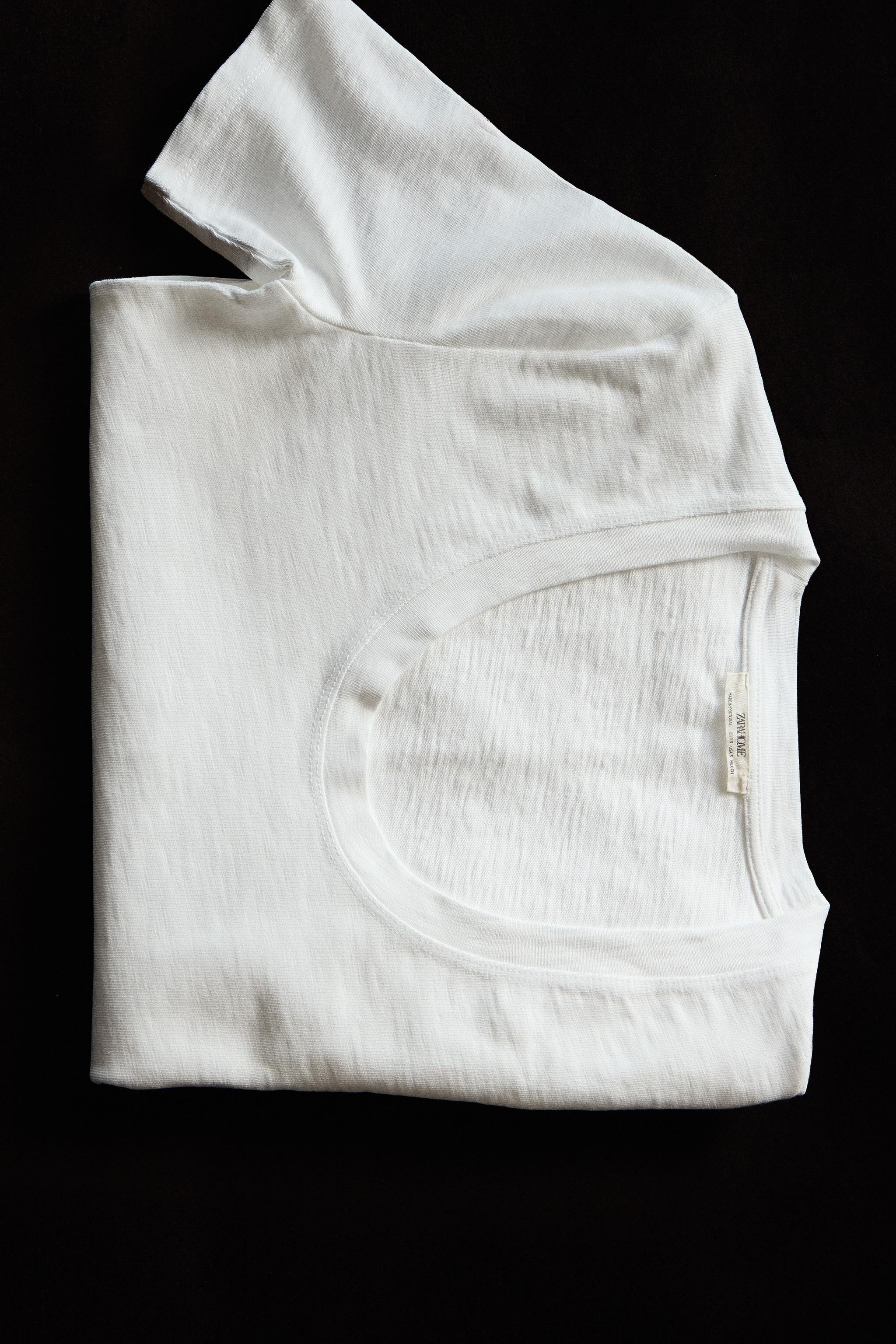 T-SHIRT EN COTON MANCHES COURTES